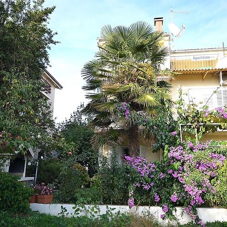 Apartments Miriam Srima Vodice Exterior photo