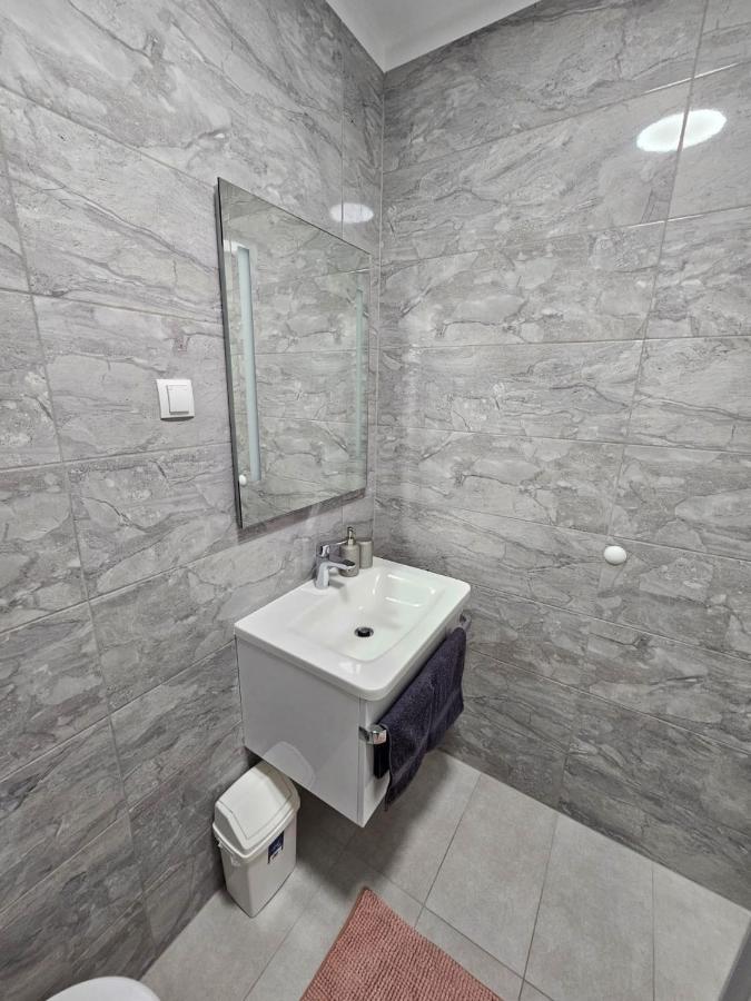 Apartments Miriam Srima Vodice Exterior photo