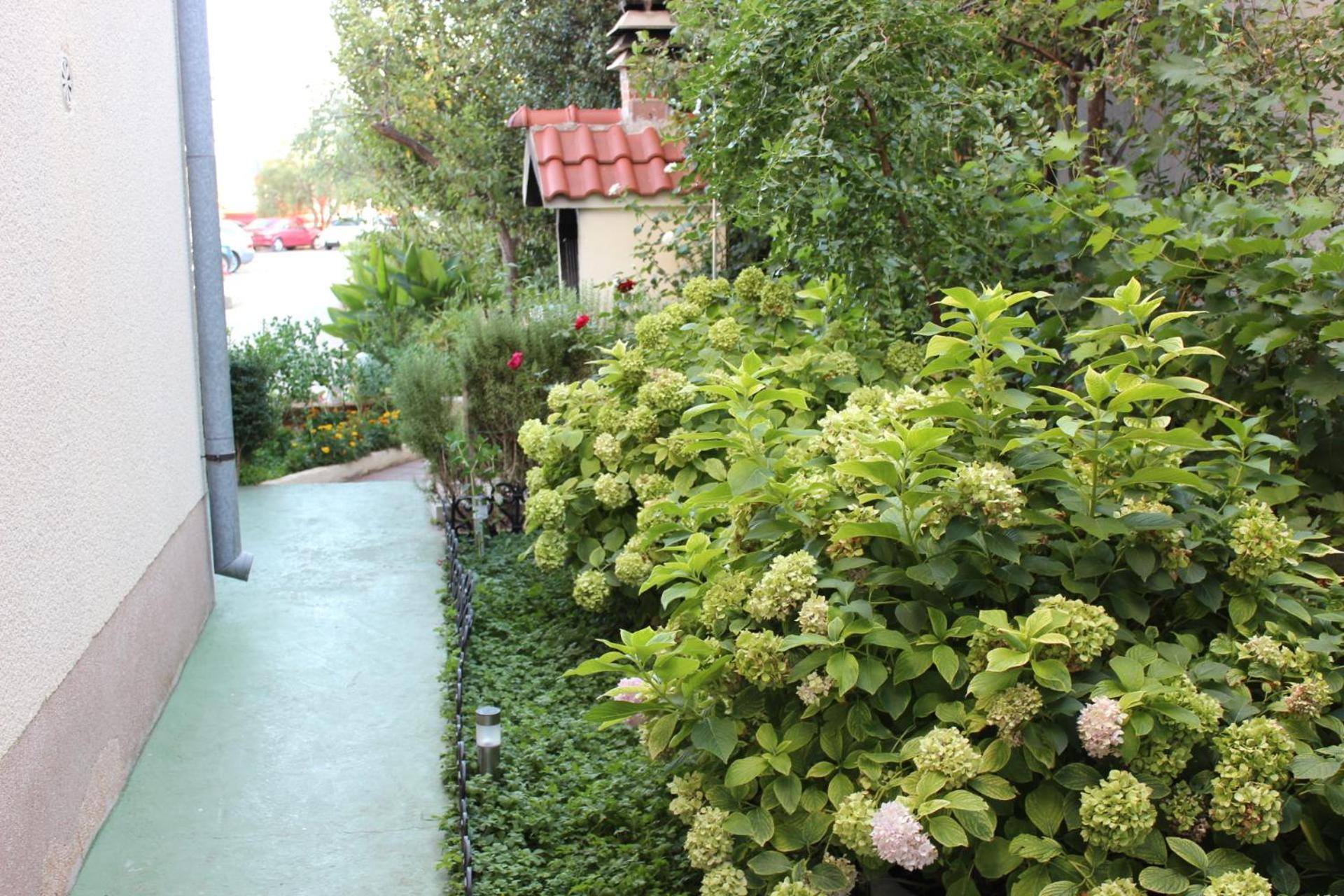 Apartments Miriam Srima Vodice Exterior photo