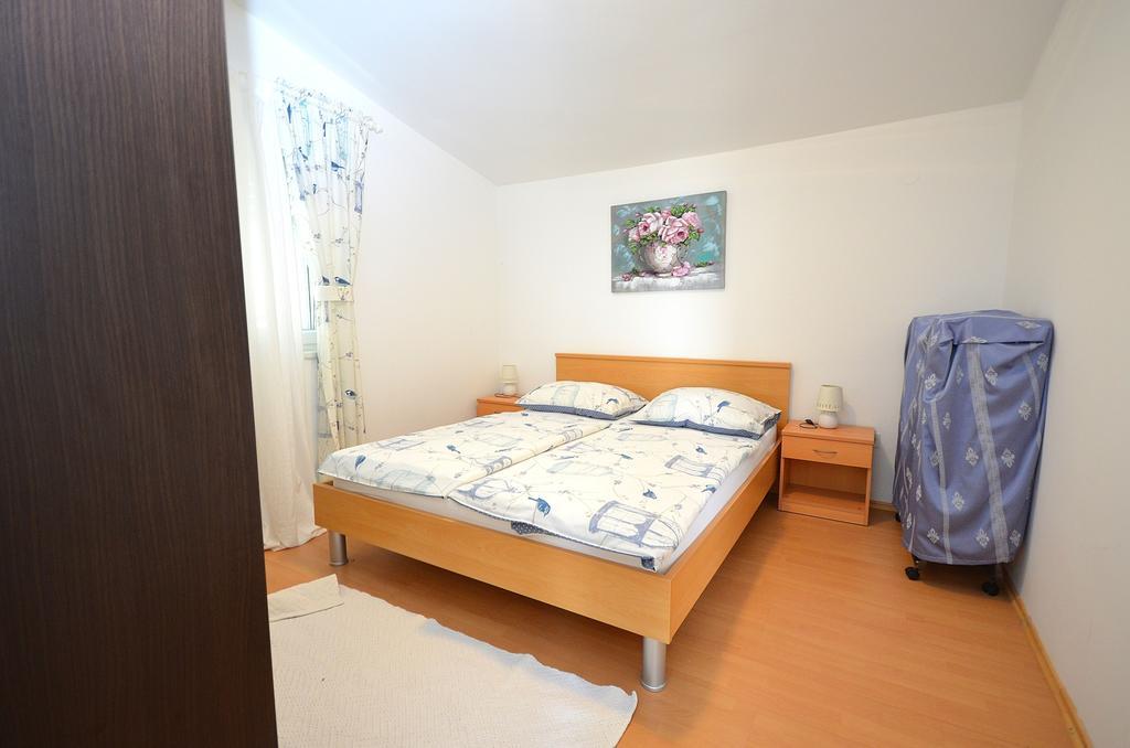 Apartments Miriam Srima Vodice Exterior photo
